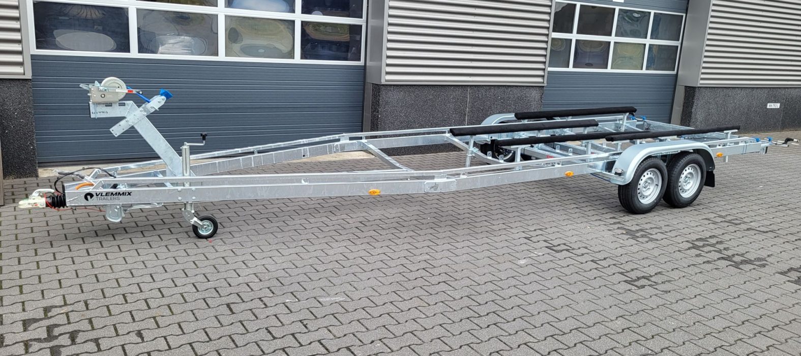 Balken trailer 8.4M 2as voor 1575x700