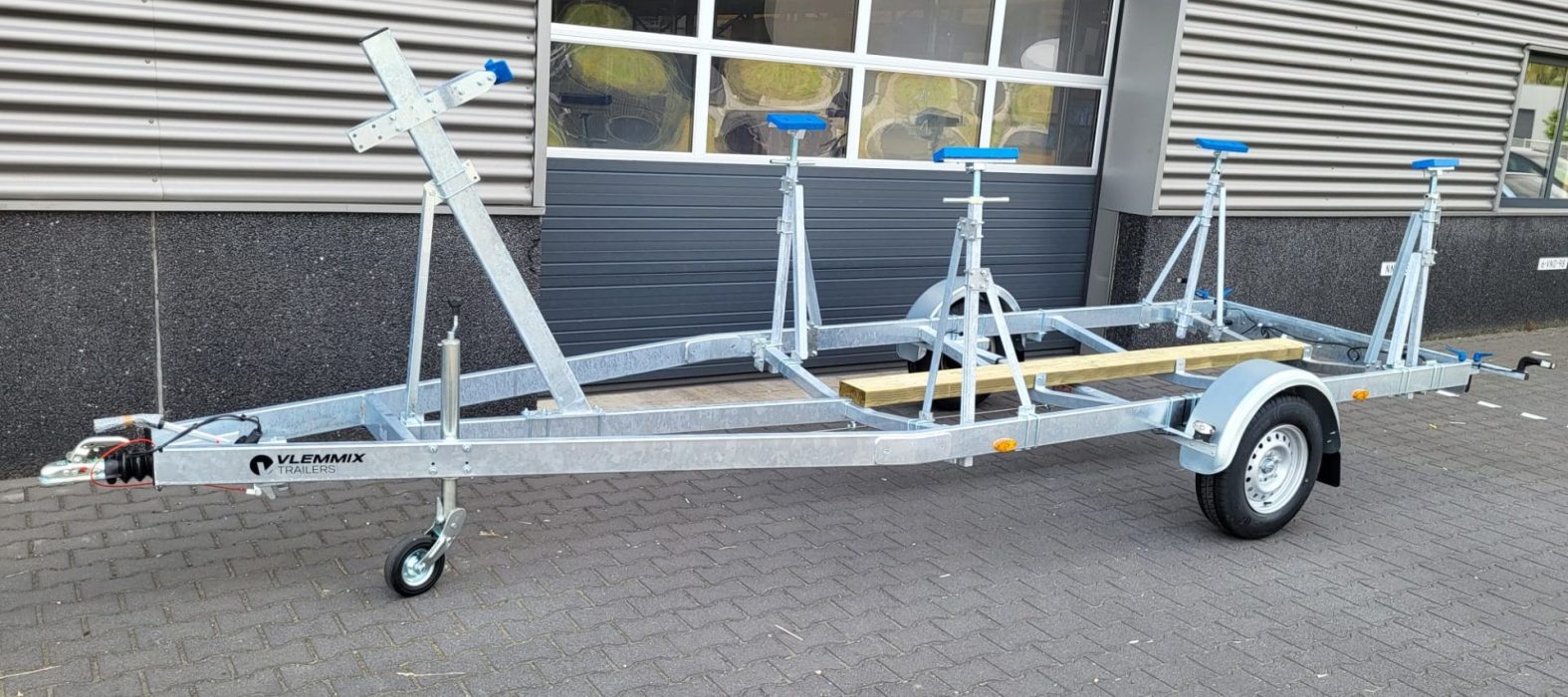 Zeilboot 6.3m 1 as 1x1350 en 1x1500 2 1575x700