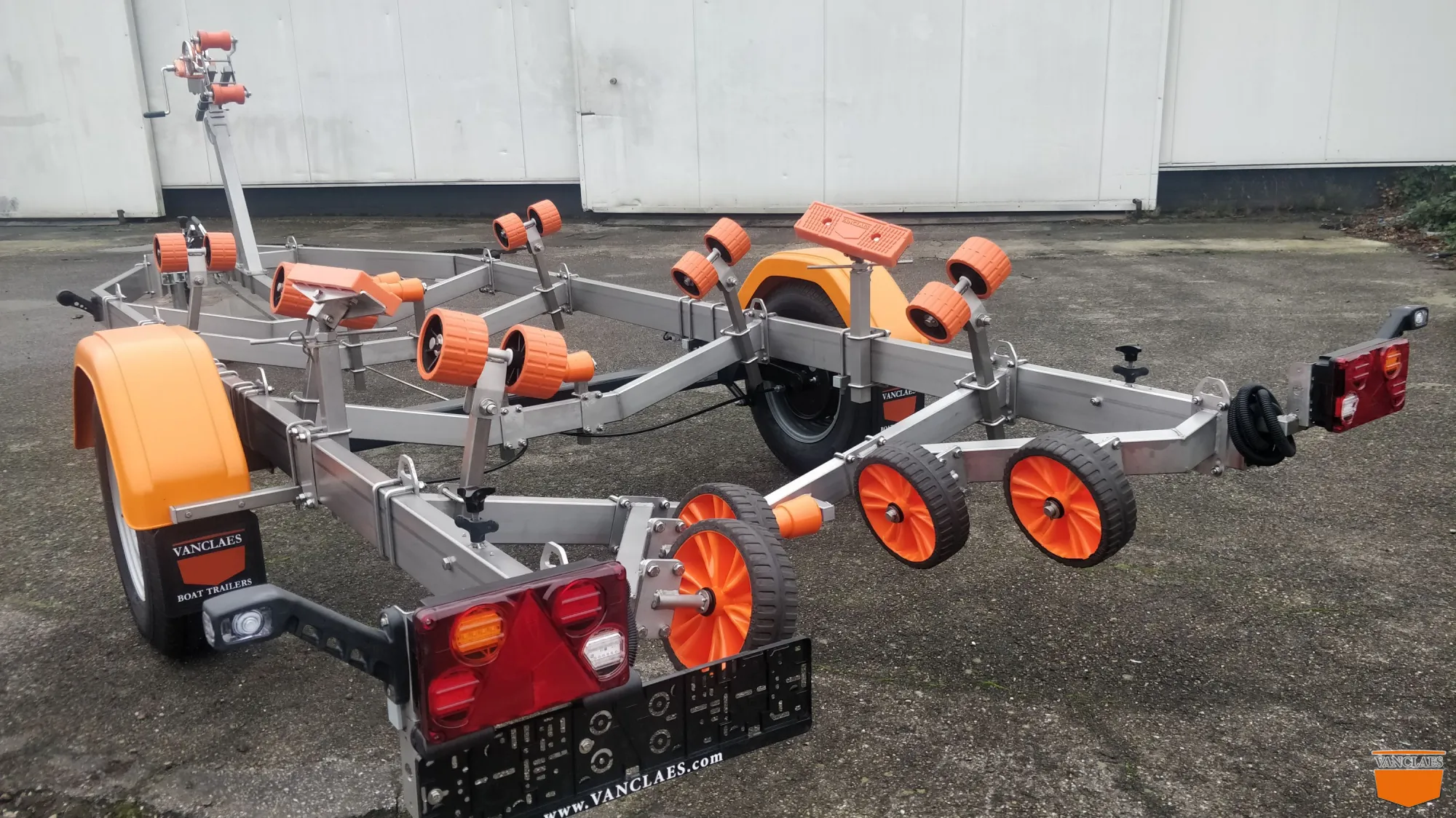 navis 1350 1as 600